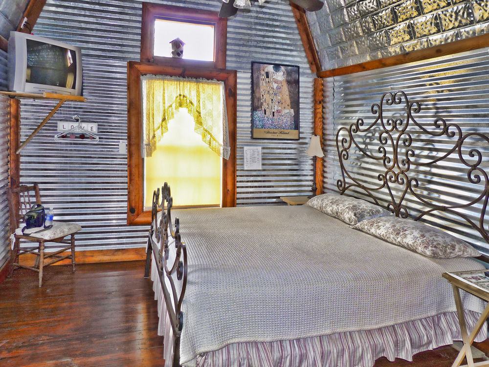 Top Of The Hill Rv Resort & Cabins Waring Exterior foto