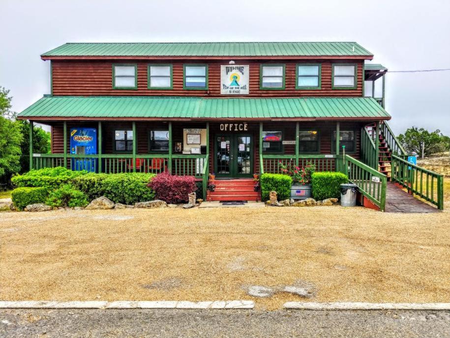 Top Of The Hill Rv Resort & Cabins Waring Exterior foto