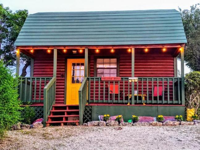 Top Of The Hill Rv Resort & Cabins Waring Exterior foto